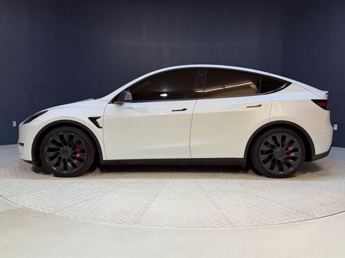 Used 2021 Tesla Model Y Performance image 2