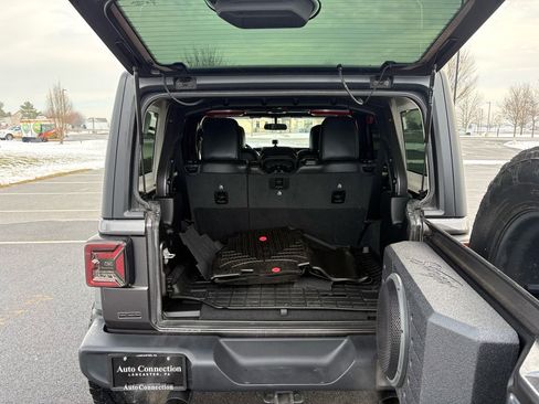 Used 2020 Jeep Wrangler Unlimited Sport image 17