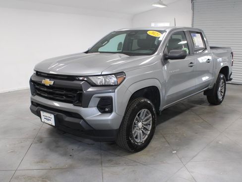 Used 2023 Chevrolet Colorado LT image 4