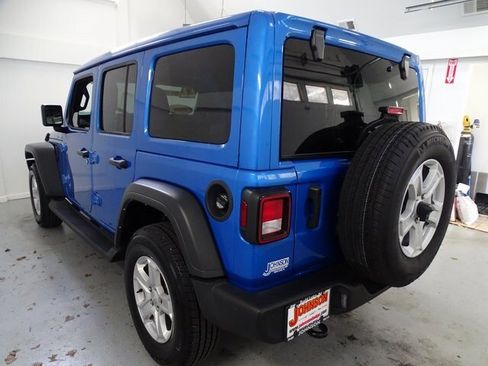 Certified 2022 Jeep Wrangler Unlimited Sport w/ Sun And Sound Package image 18