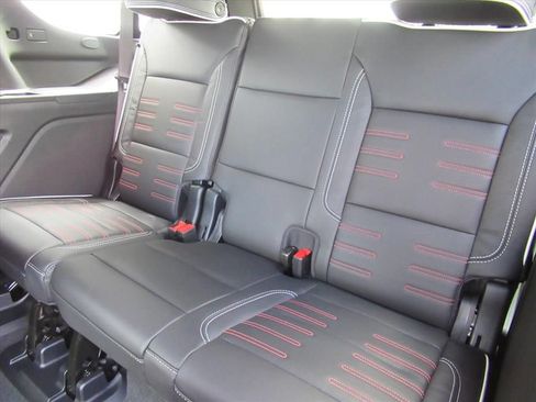 New 2026 GMC Yukon AT4 Ultimate AWD/4WD image 37