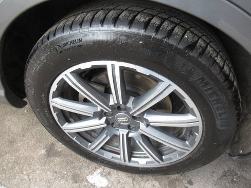 Used 2017 Audi Q7 3.0T Premium Plus image 15