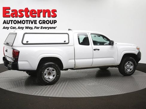 Used 2018 Toyota Tacoma SR RWD image 41