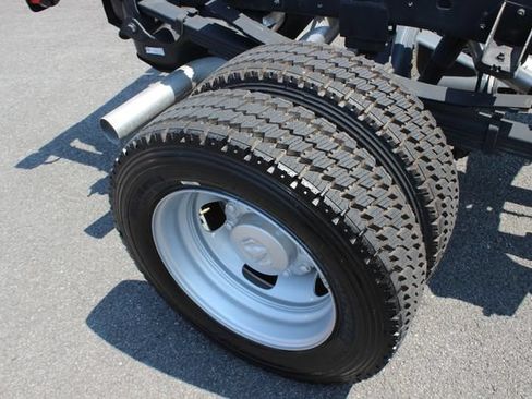 Used 2024 RAM 5500 Tradesman AWD/4WD image 29