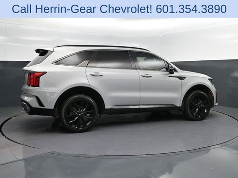Used 2022 Kia Sorento SX image 8
