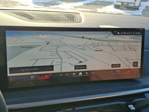 Certified 2025 BMW X5 xDrive40i w/ Premium Package image 17