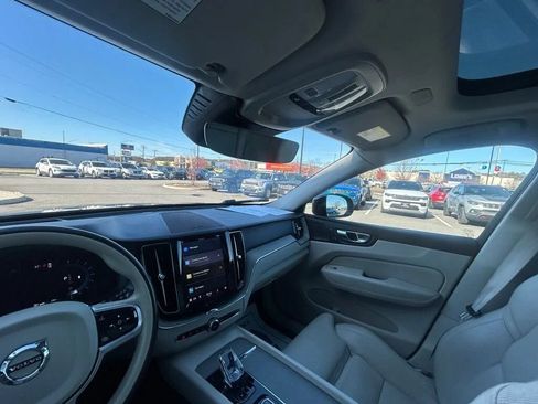 Used 2023 Volvo XC60 B6 Ultimate w/ Protection Package Premier AWD/4WD image 10