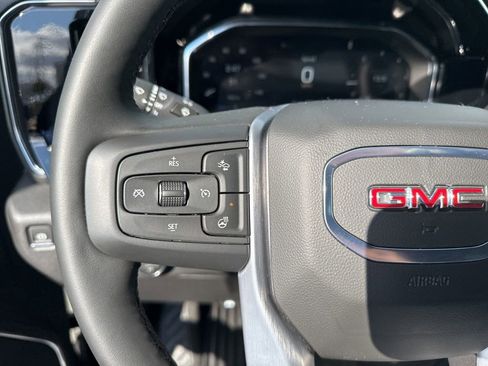 Used 2026 GMC Sierra 1500 Elevation image 10