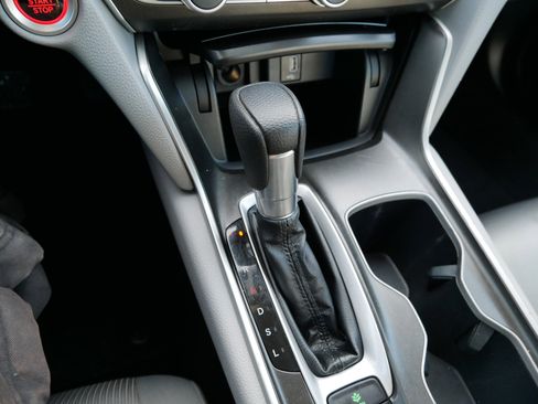 Used 2019 Honda Accord LX image 23