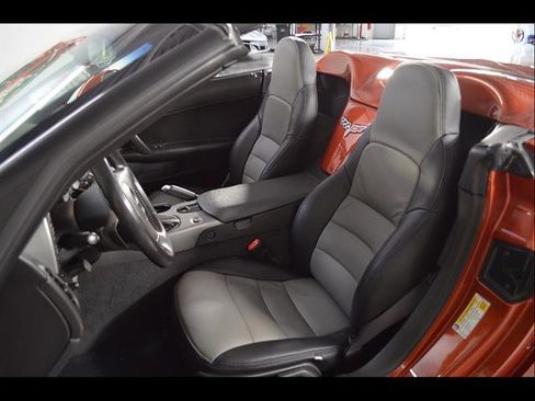 Used 2006 Chevrolet Corvette Convertible w/ Preferred Equipment Group RWD image 13