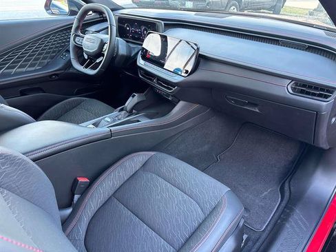 Used 2025 Dodge Charger Daytona R/T w/ Quick Order Package 25M R/T AWD/4WD image 15