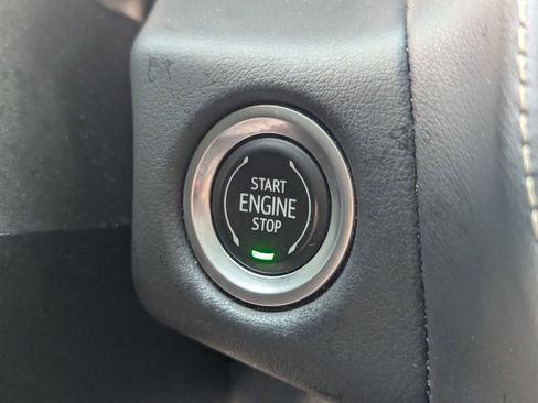 Used 2022 Chevrolet Suburban Premier AWD/4WD image 17