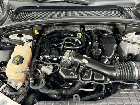 Used 2022 Jeep Grand Cherokee Limited AWD/4WD image 26