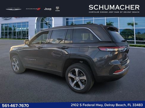 New 2026 Jeep Grand Cherokee Limited RWD image 5