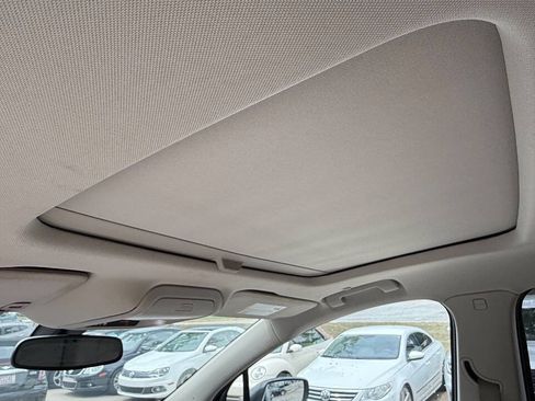 Used 2019 Buick Enclave Essence FWD image 53