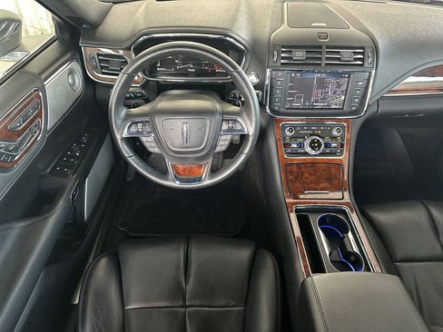 Used 2020 Lincoln Continental Reserve w/ Luxury Package image 14