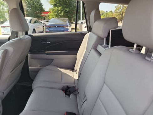 Used 2017 Honda Pilot EX-L image 24