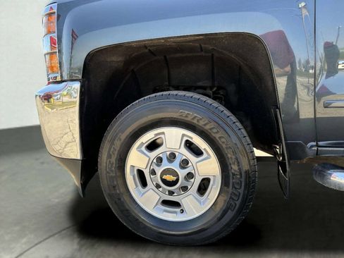 Used 2018 Chevrolet Silverado 2500 LT w/ All Star Edition image 32