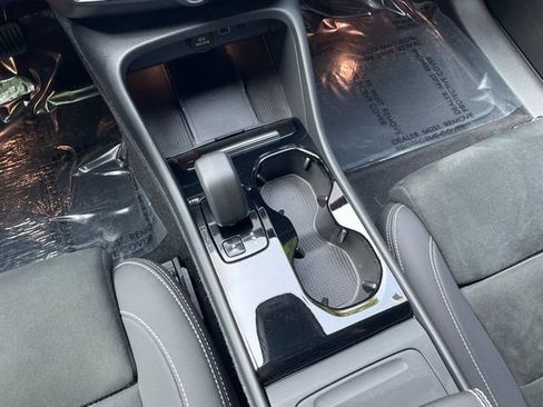 Certified 2023 Volvo XC40 Recharge Ultimate AWD/4WD image 23