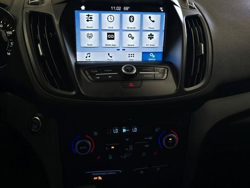 Used 2019 Ford Escape SE image 27