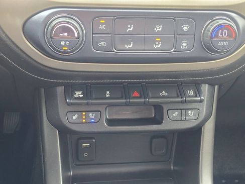 Used 2018 GMC Canyon Denali AWD/4WD image 29