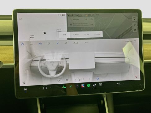 Used 2021 Tesla Model Y Long Range AWD/4WD image 23