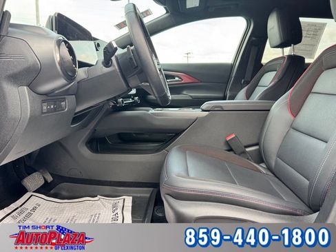 Used 2025 Chevrolet Equinox EV RS FWD image 36