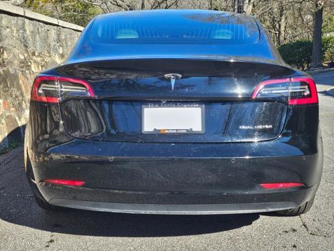 Used 2018 Tesla Model 3 image 9