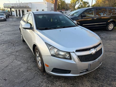Used 2011 Chevrolet Cruze LT image 3