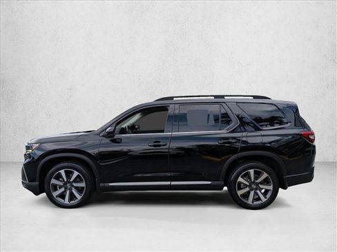 Certified 2024 Honda Pilot Touring image 8