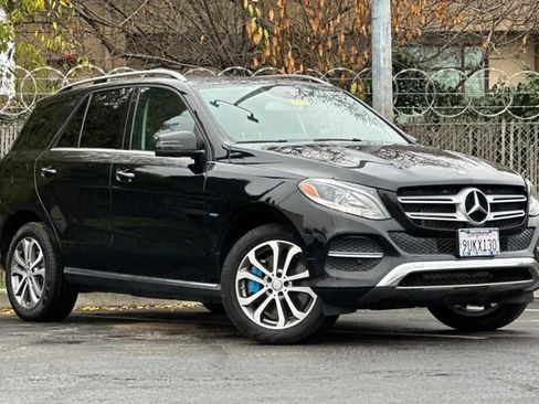 Used 2017 Mercedes-Benz GLE 550e image 2