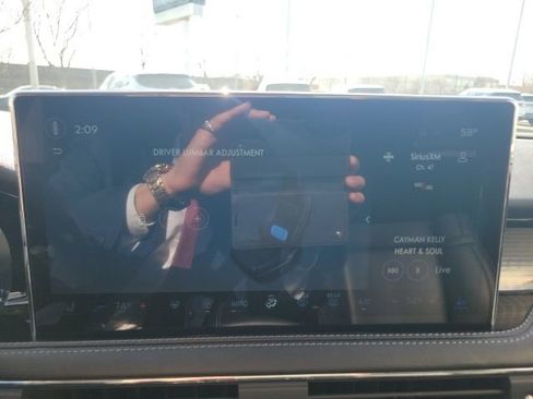 Certified 2023 Lincoln Corsair AWD w/ Equipment Group 101A image 36