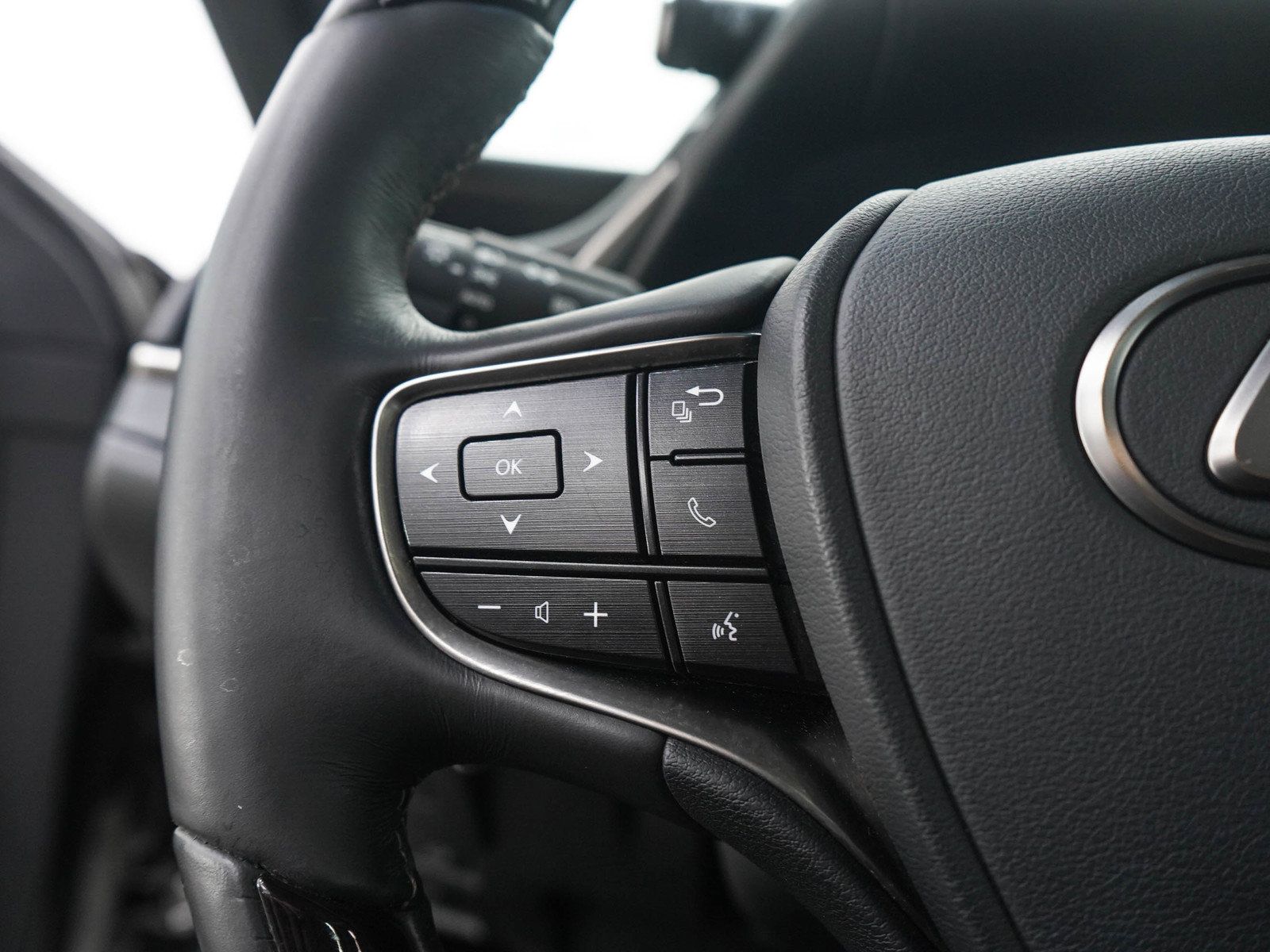 Used 2019 Lexus ES 350 FWD image 48