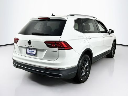 Used 2024 Volkswagen Tiguan SE AWD/4WD image 5