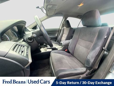 Used 2011 Honda Accord LX-P image 19