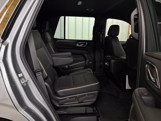 Used 2023 GMC Yukon SLT AWD/4WD image 21