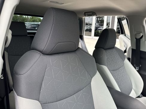 Used 2024 Toyota RAV4 XLE image 46