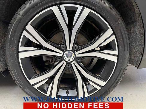 Used 2022 Volkswagen Passat 2.0T SE FWD image 9