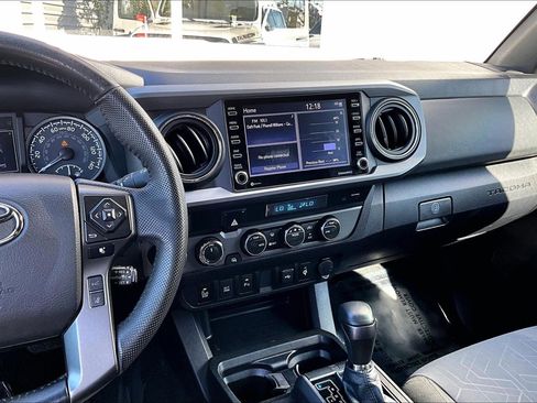 Used 2023 Toyota Tacoma TRD Sport image 6