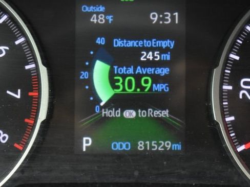 Used 2020 Toyota RAV4 XLE w/ XLE Grade Weather Package image 16