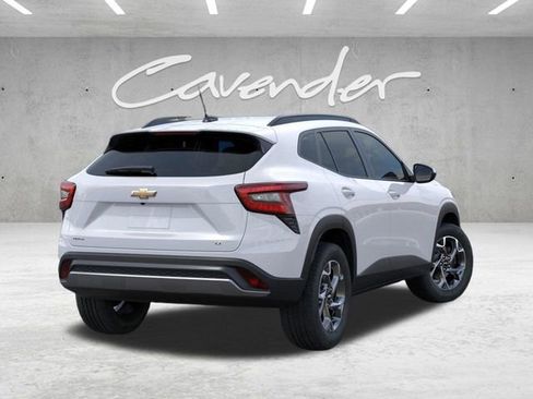 New 2026 Chevrolet Trax LT image 4