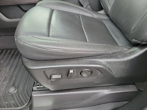 Used 2025 Chevrolet Silverado 2500 LTZ w/ LTZ Convenience Package AWD/4WD image 13