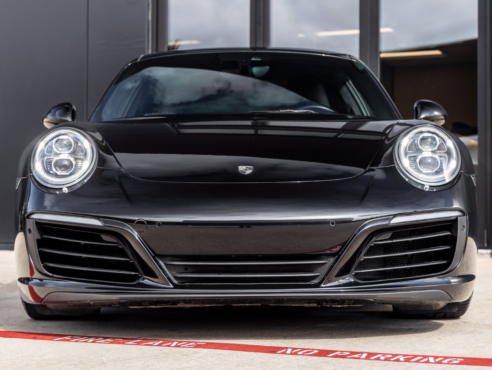 Used 2017 Porsche 911 Carrera S RWD image 8