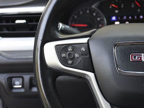 Used 2021 GMC Acadia SLT w/ Elevation Edition image 8