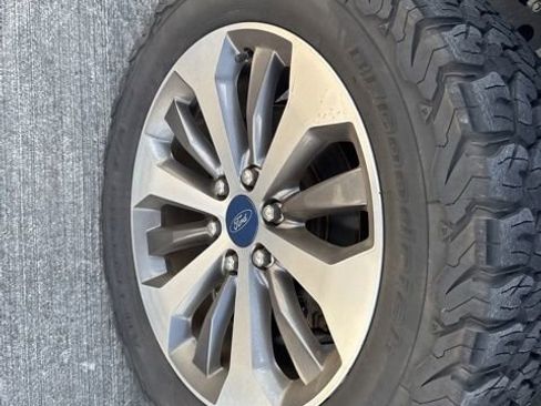 Used 2020 Ford F150 XL w/ Equipment Group 101A Mid RWD image 17