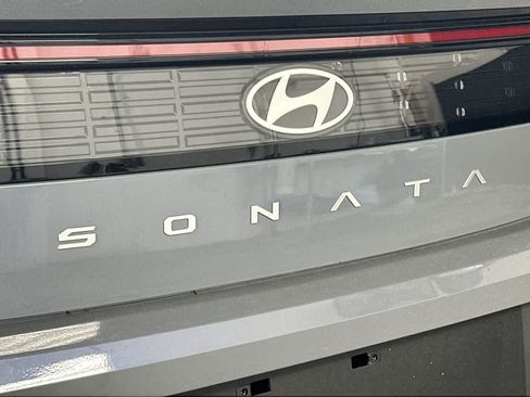 Used 2026 Hyundai Sonata SE FWD image 10