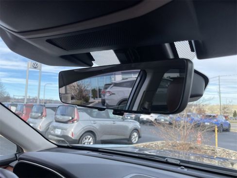 Certified 2023 Subaru Outback Touring XT image 31