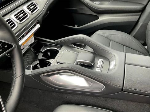 New 2026 Mercedes-Benz GLS 450 4MATIC image 8