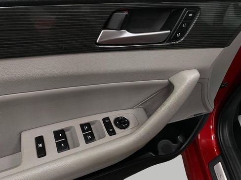 Used 2019 Hyundai Sonata Limited w/ Ultimate Package 04 image 31