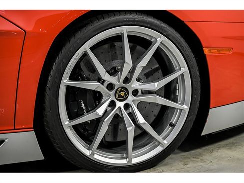 Used 2017 Lamborghini Aventador LP 700-4 AWD/4WD image 26